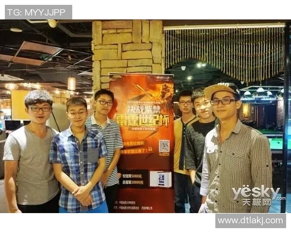 火箭队与雷霆队精彩打斗瞬间全记录，篮球场上的激情碰撞与对抗